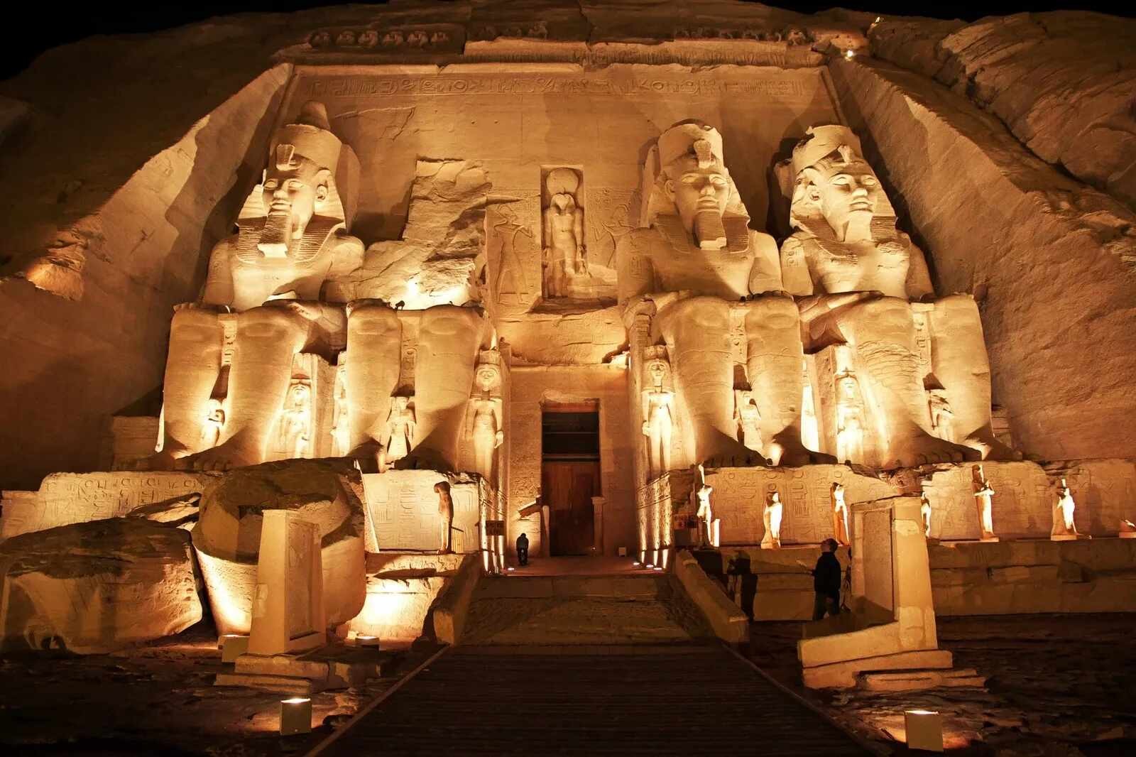 Ton- und Lichtshow im Karnak-Tempel in Luxor